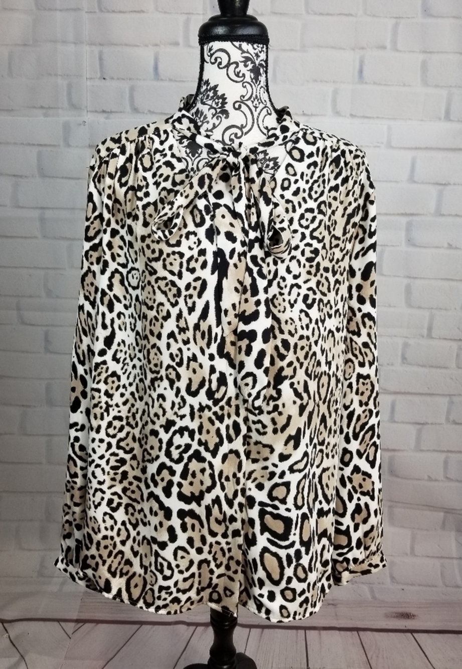 Chico's animal print button front top tie front 4